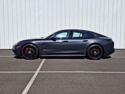 2019 Porsche Panamera GTS