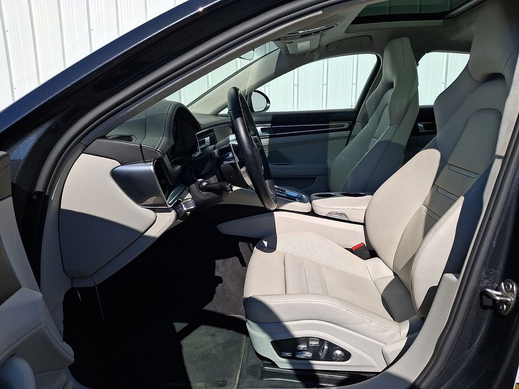 2019 Porsche Panamera GTS