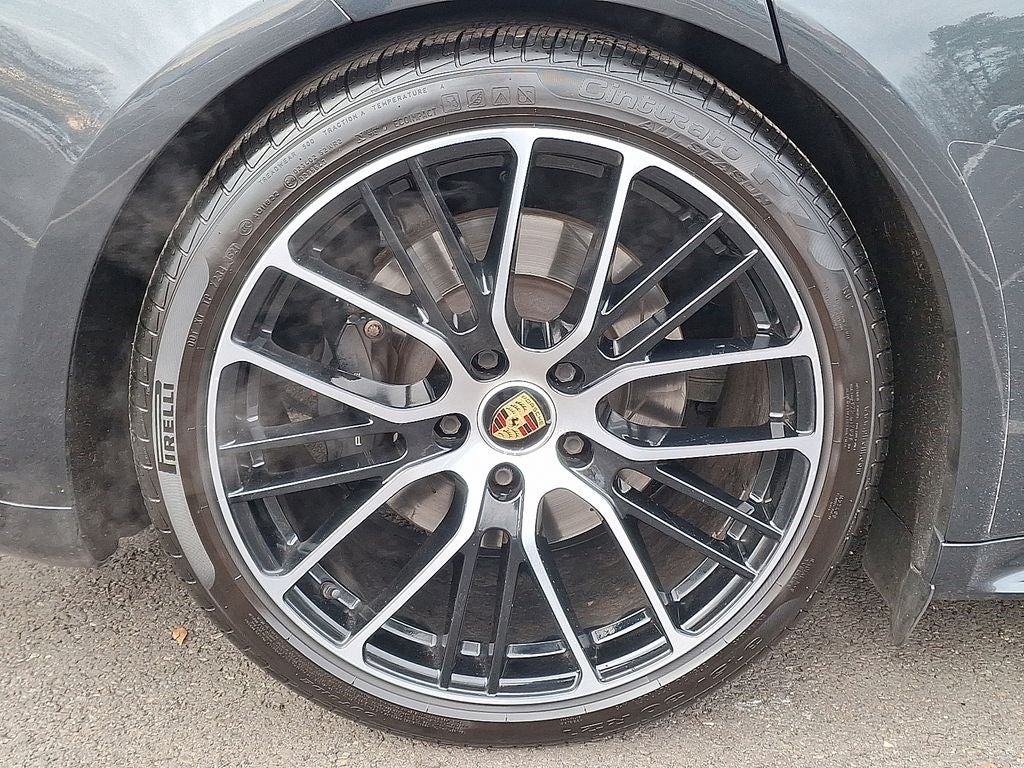 2022 Porsche Panamera GTS