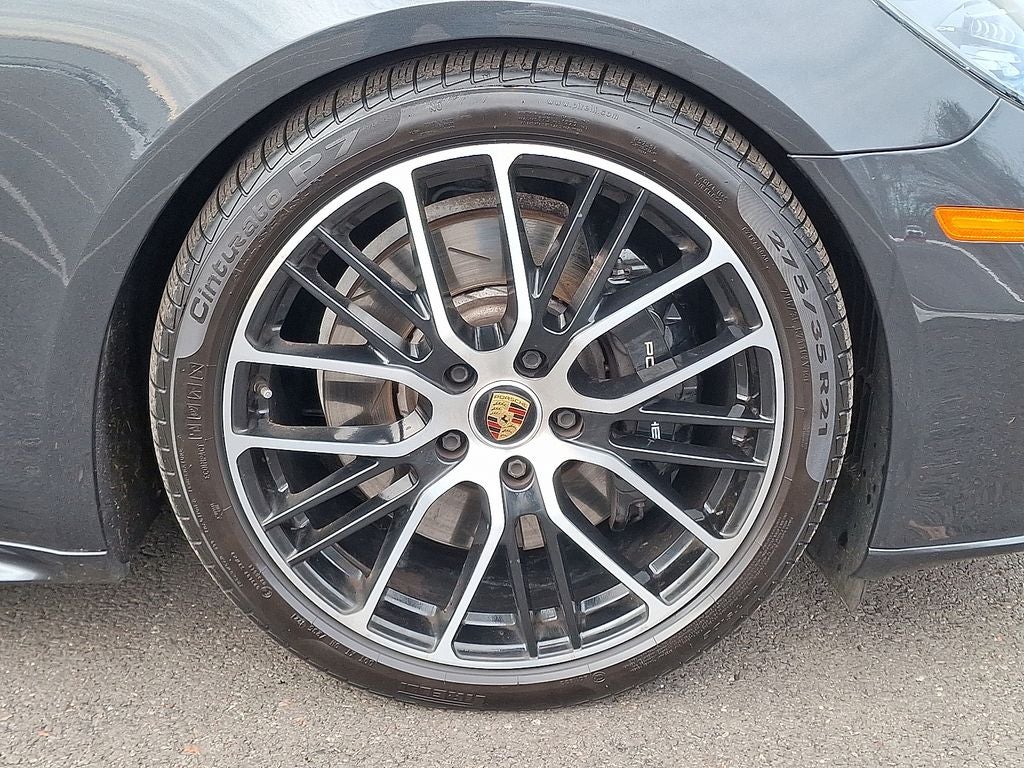 2022 Porsche Panamera GTS