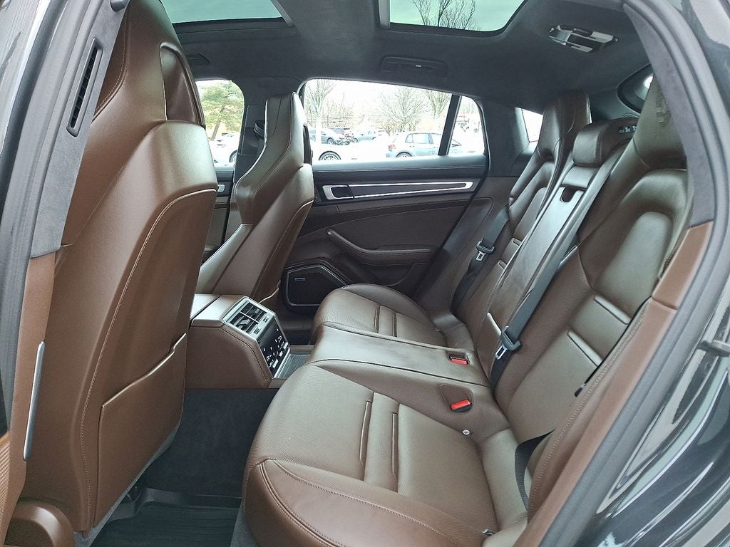 2022 Porsche Panamera GTS