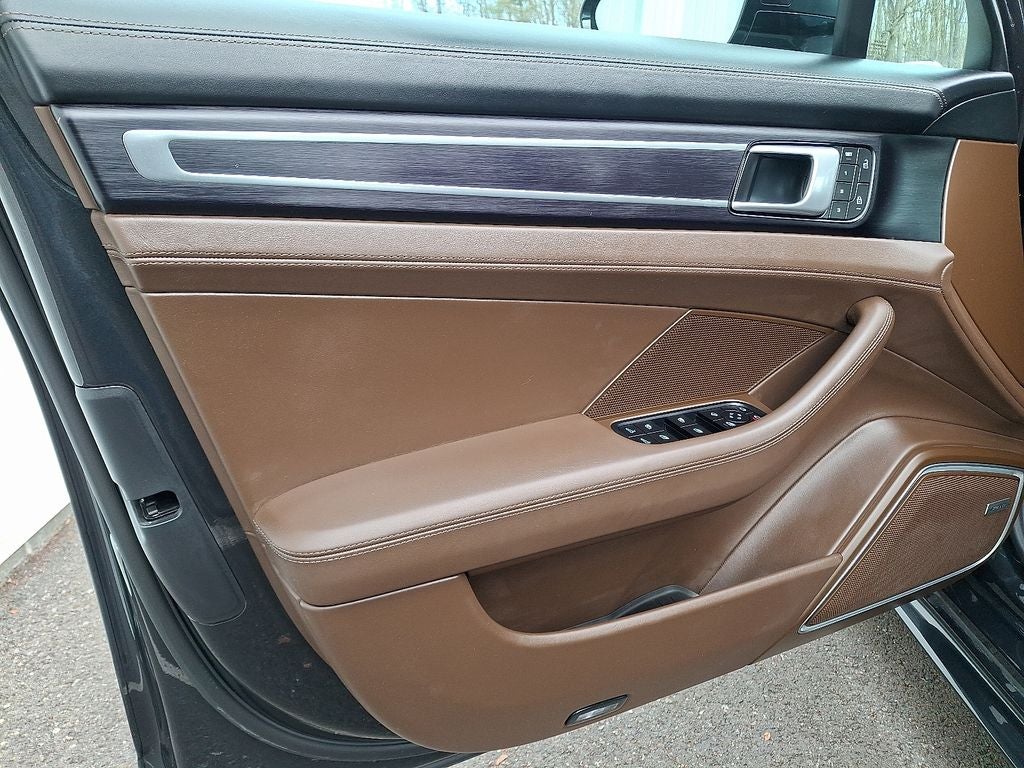 2022 Porsche Panamera GTS