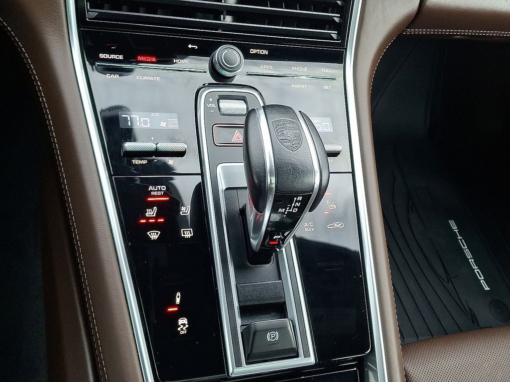 2022 Porsche Panamera GTS