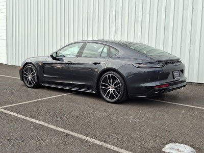 2022 Porsche Panamera GTS