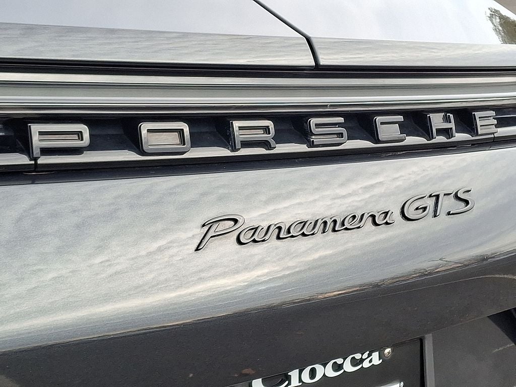 2022 Porsche Panamera GTS