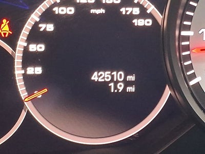 2023 Porsche Panamera 4