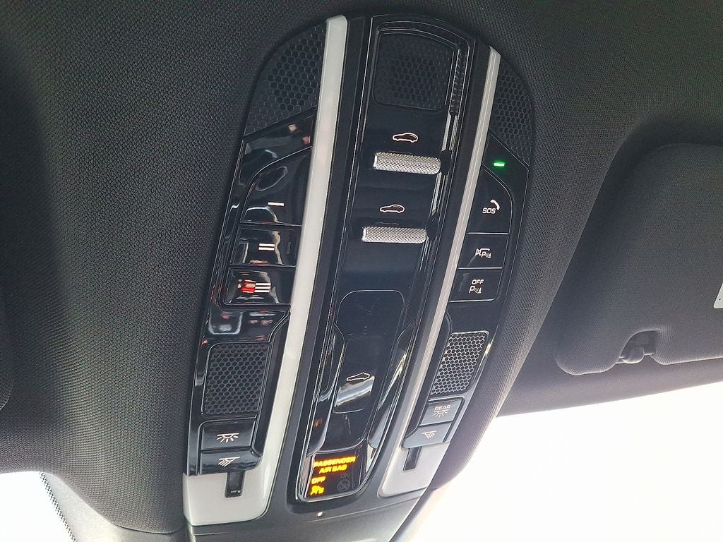 2023 Porsche Panamera 4