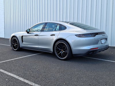 2023 Porsche Panamera 4