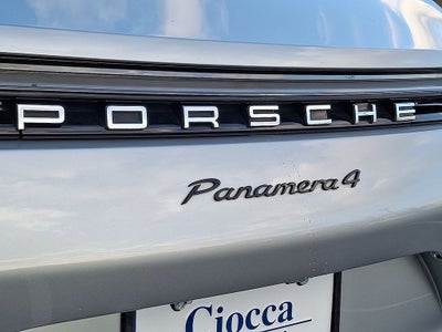 2023 Porsche Panamera 4