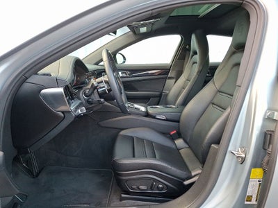 2023 Porsche Panamera 4