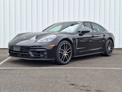 2023 Porsche Panamera 4 Platinum Edition