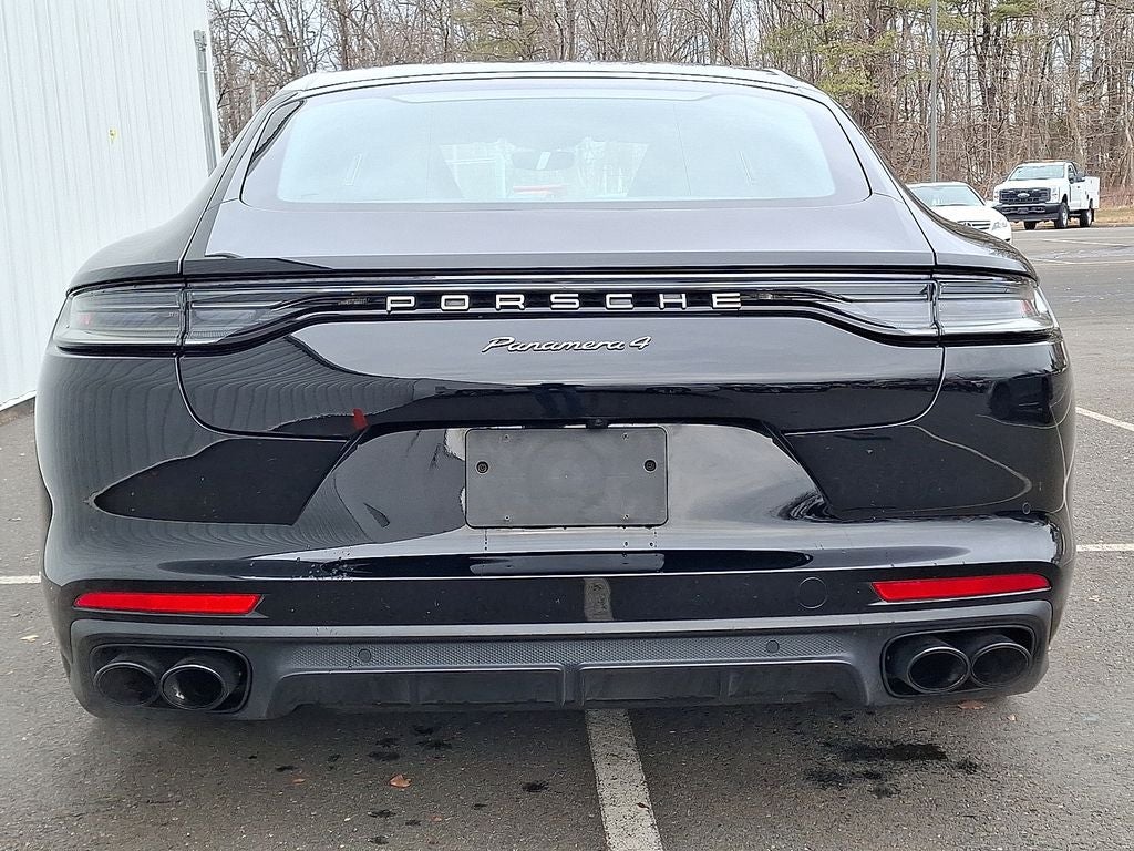 2023 Porsche Panamera 4 Platinum Edition
