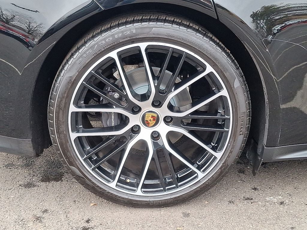 2023 Porsche Panamera 4 Platinum Edition