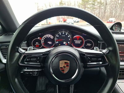 2023 Porsche Panamera 4 Platinum Edition