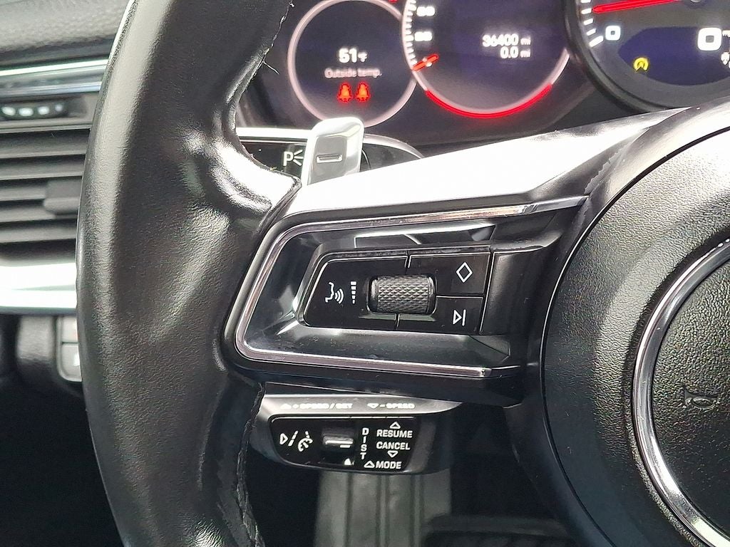 2023 Porsche Panamera 4 Platinum Edition