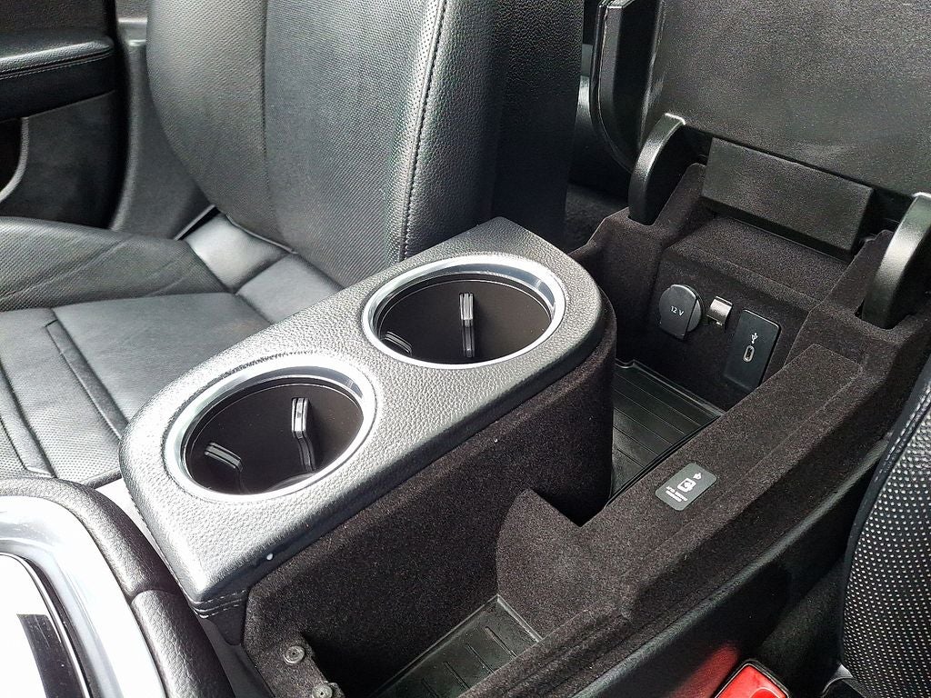 2023 Porsche Panamera 4 Platinum Edition