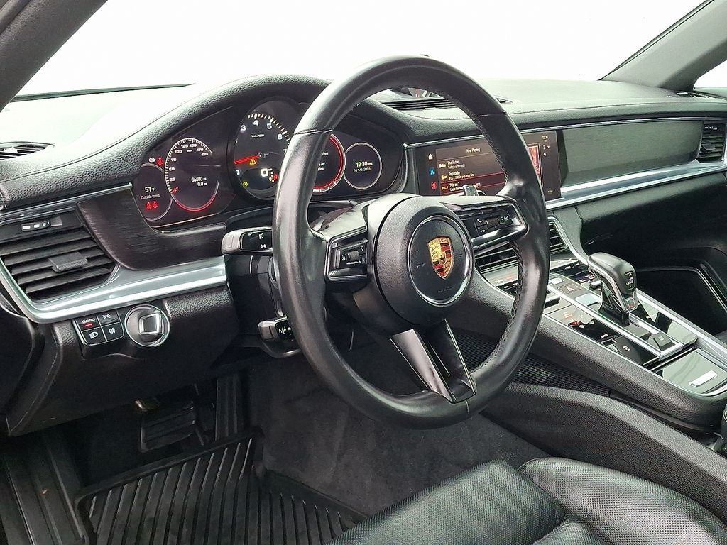 2023 Porsche Panamera 4 Platinum Edition