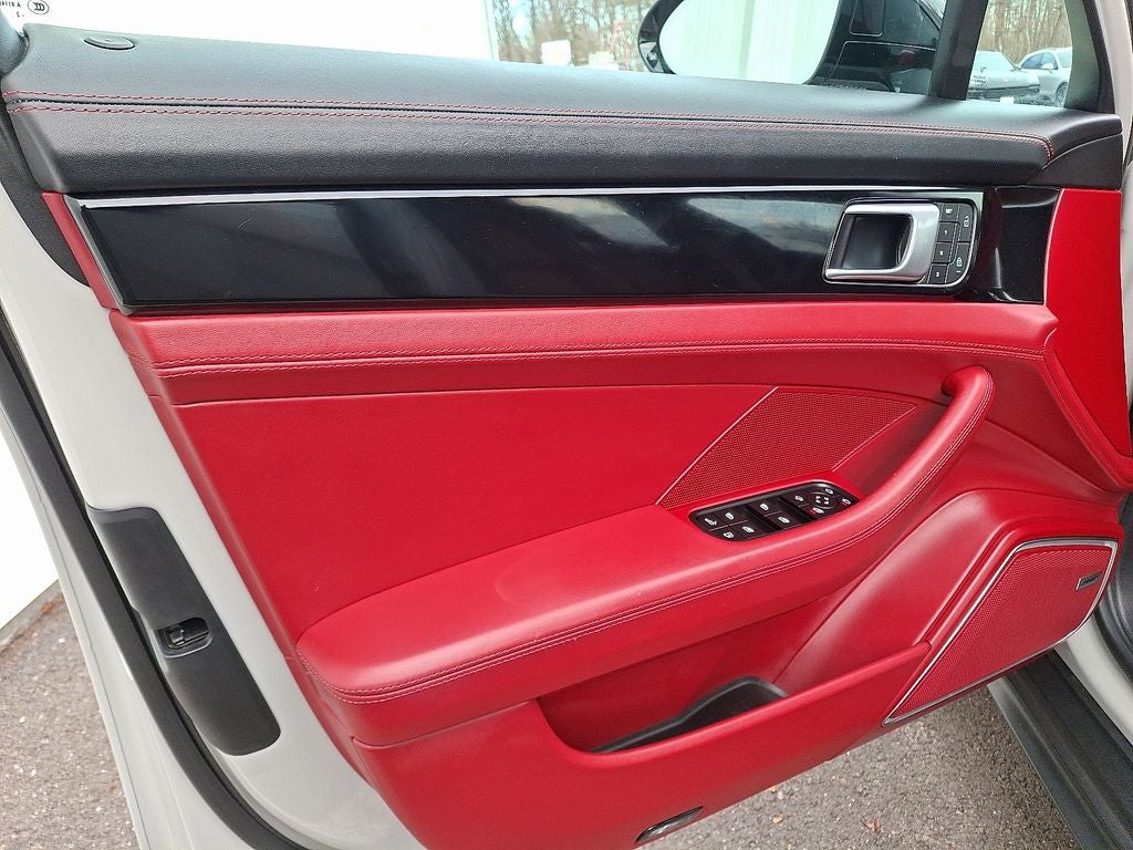 2023 Porsche Panamera E-Hybrid 4S