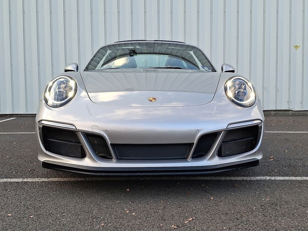 2019 Porsche 911 Targa 4 GTS