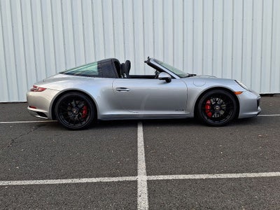 2019 Porsche 911 Targa 4 GTS