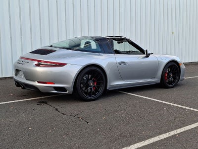 2019 Porsche 911 Targa 4 GTS