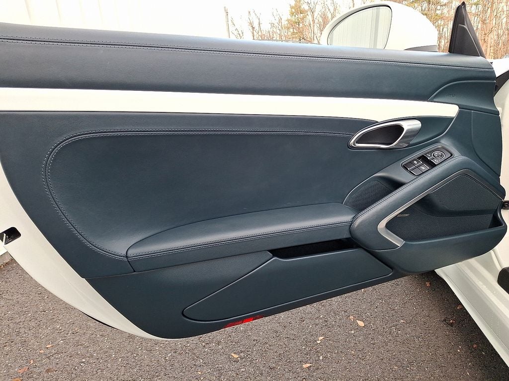 2024 Porsche 718 Boxster S