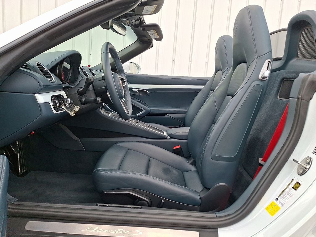 2024 Porsche 718 Boxster S