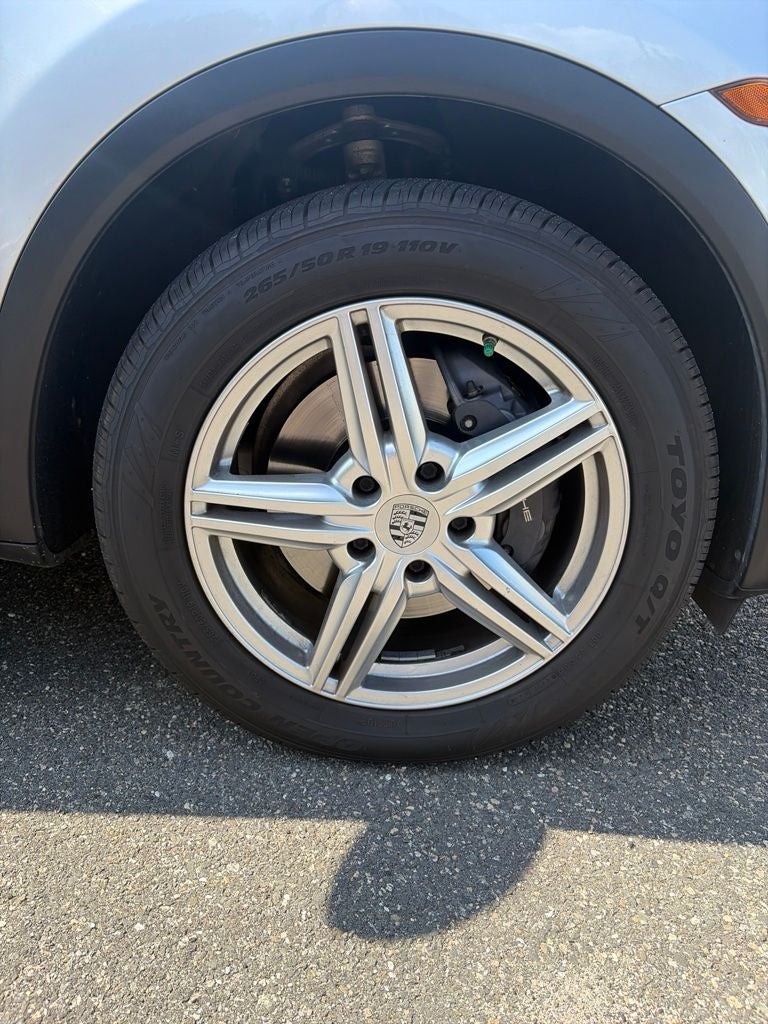 2012 Porsche Cayenne Base