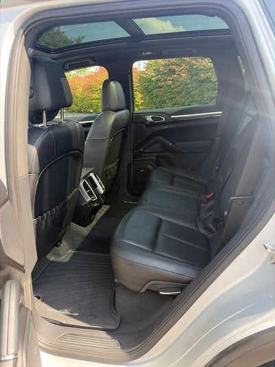 2012 Porsche Cayenne Base