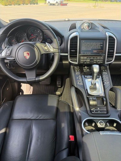 2012 Porsche Cayenne Base