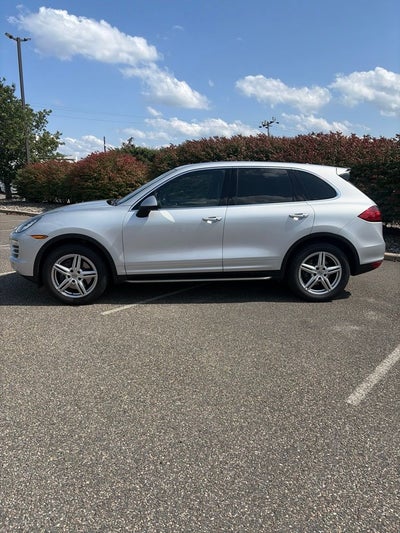 2012 Porsche Cayenne Base