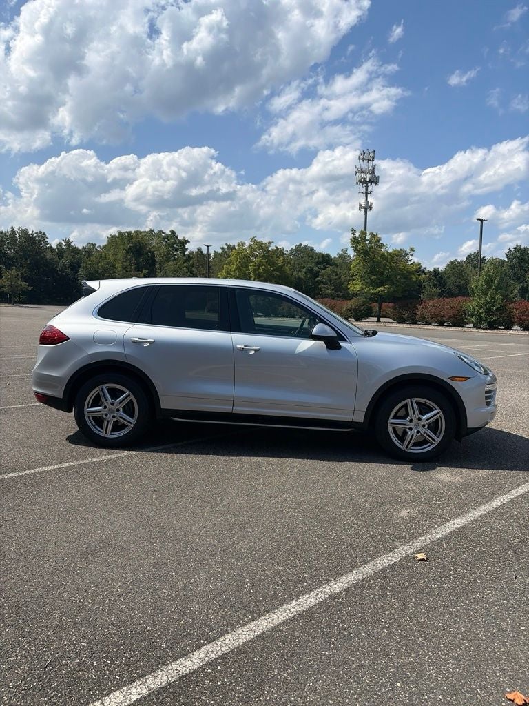 2012 Porsche Cayenne Base