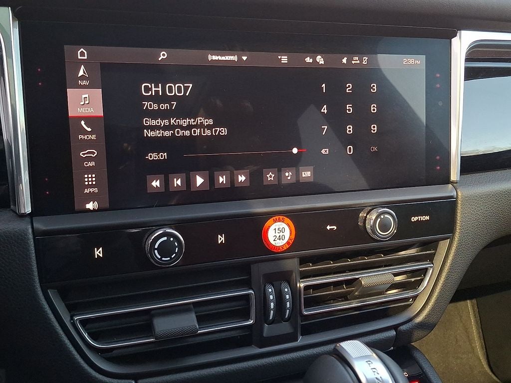 2025 Porsche Macan Base