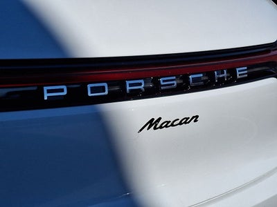 2025 Porsche Macan Base