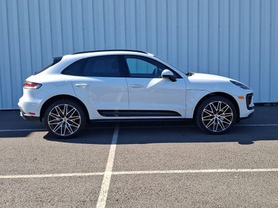 2025 Porsche Macan Base