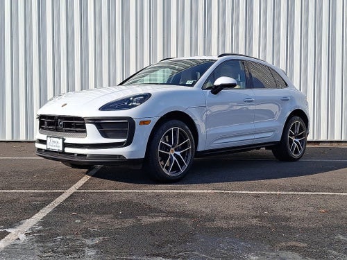 2025 Porsche Macan AWD