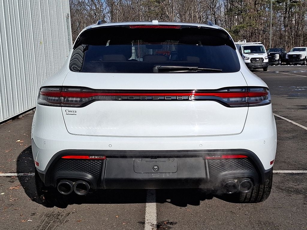 2025 Porsche Macan AWD