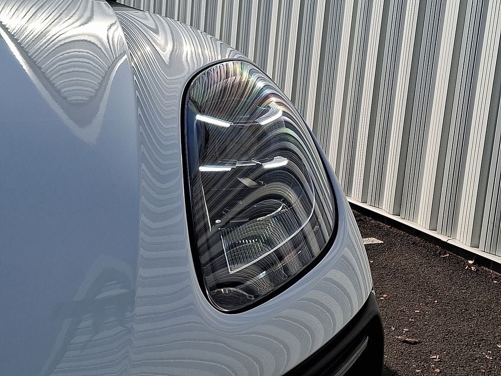 2025 Porsche Macan AWD