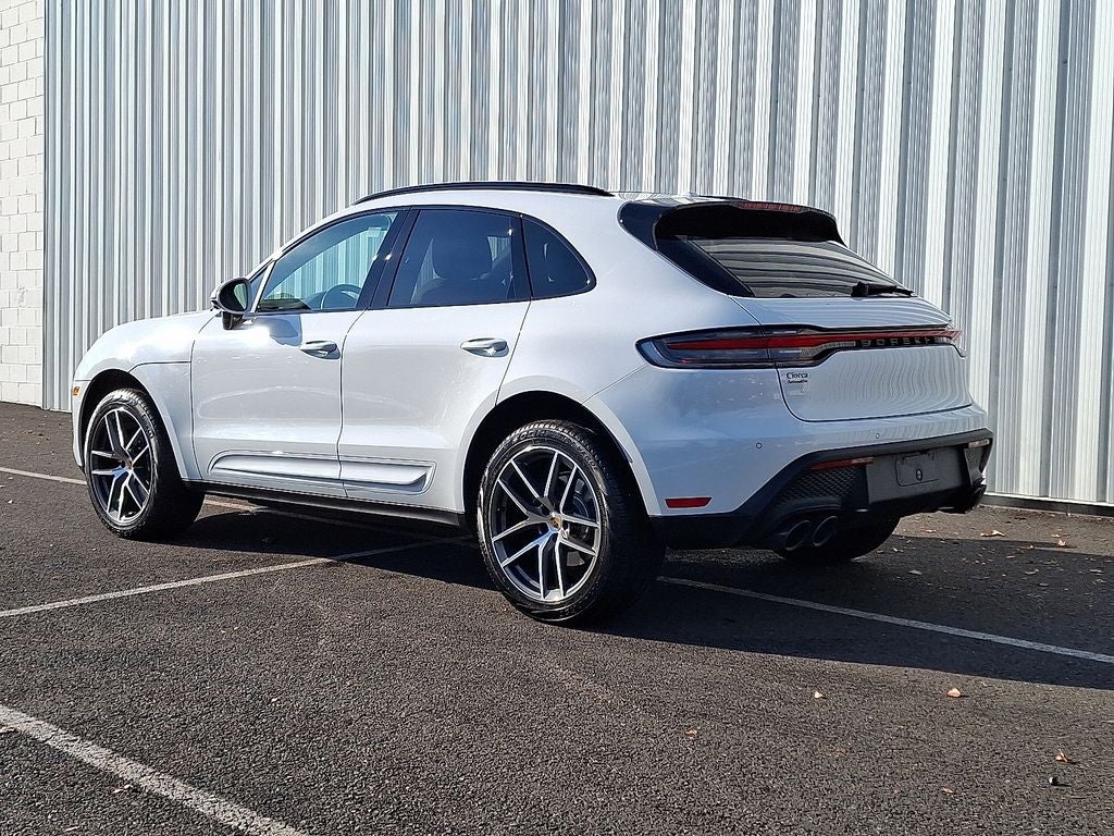 2025 Porsche Macan AWD