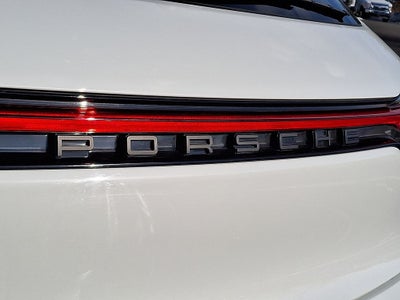 2025 Porsche Macan AWD