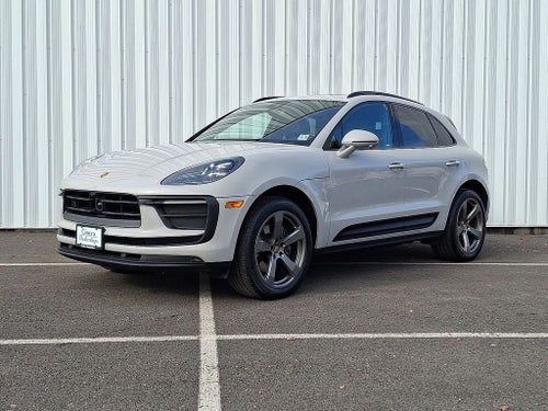 2023 Porsche Macan AWD