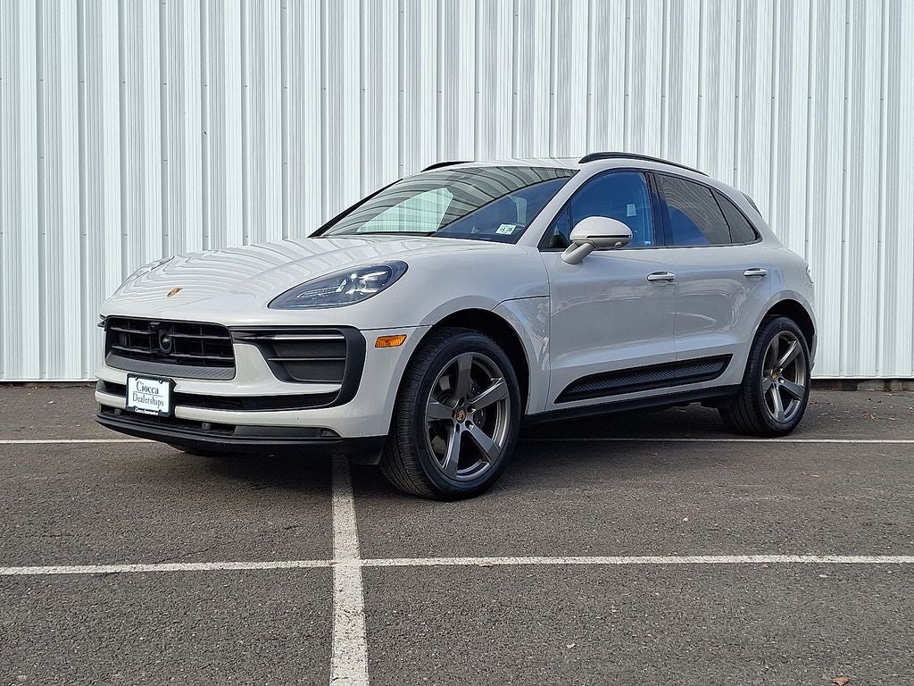2023 Porsche Macan AWD