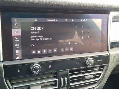 2023 Porsche Macan AWD