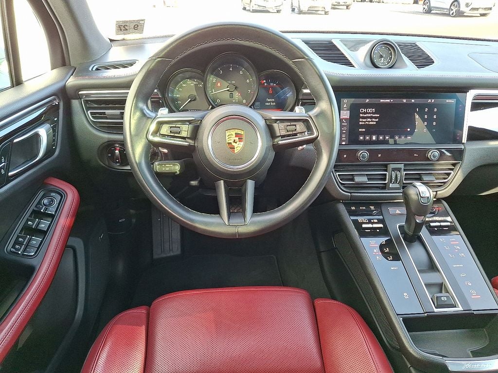 2022 Porsche Macan Base