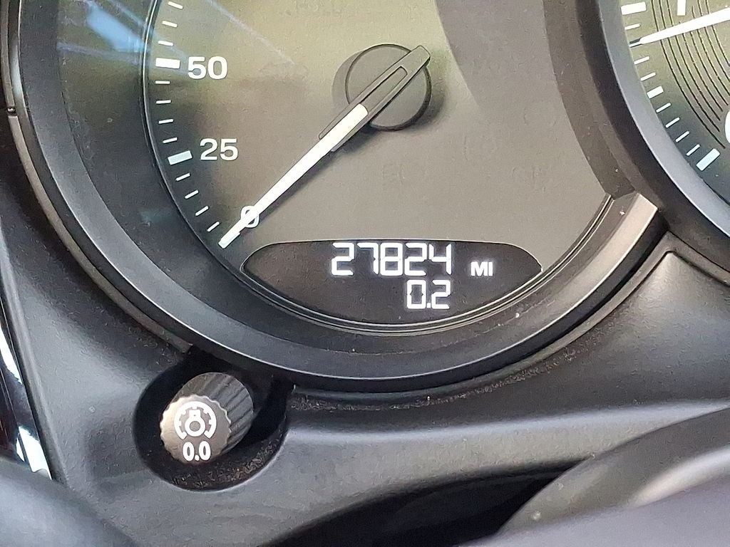 2022 Porsche Macan Base