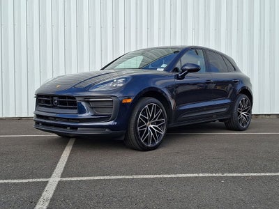 2023 Porsche Macan Base