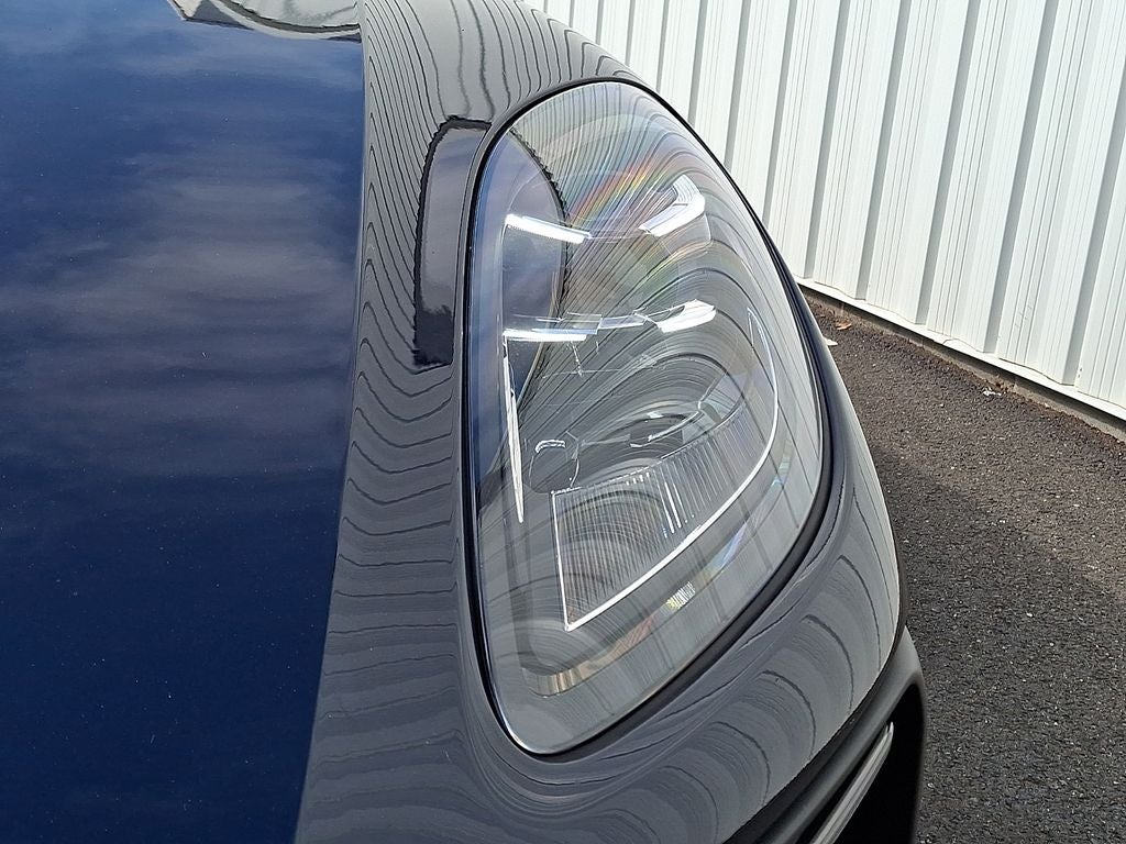 2023 Porsche Macan Base