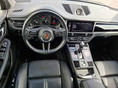 2023 Porsche Macan Base