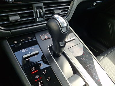 2023 Porsche Macan Base