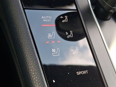 2023 Porsche Macan Base